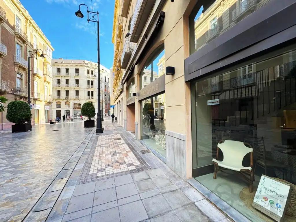 Local comercial de lloguer a Plaza Castellini, imagen 4