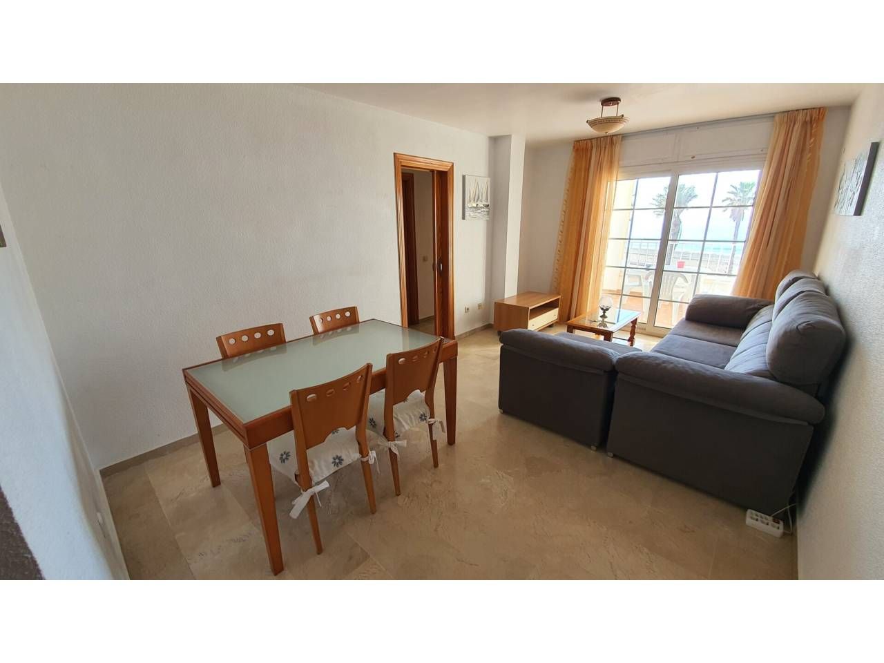 Exterior view of Flat to rent in  Almería Capital  with Terrace and Furnished