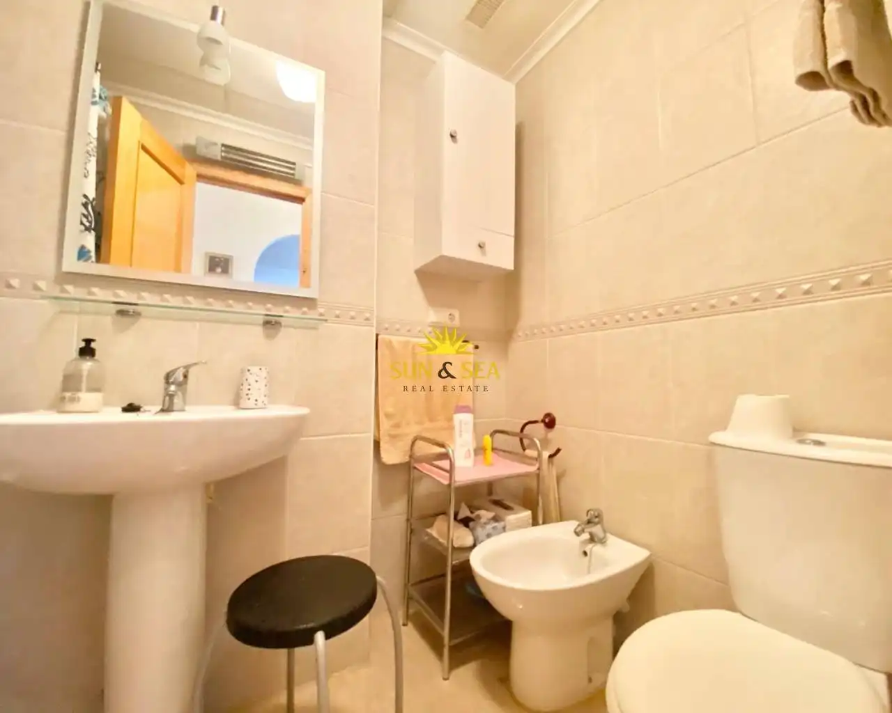 Baño de Apartamento de alquiler en Cartagena con Aire acondicionado, Calefacción y Piscina