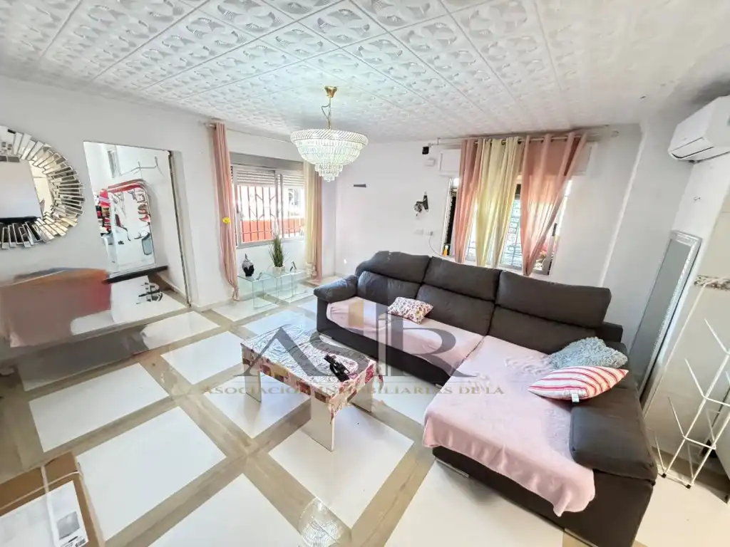 Living room of Houses for sale in Urbanitzacions i Pedanies Nord