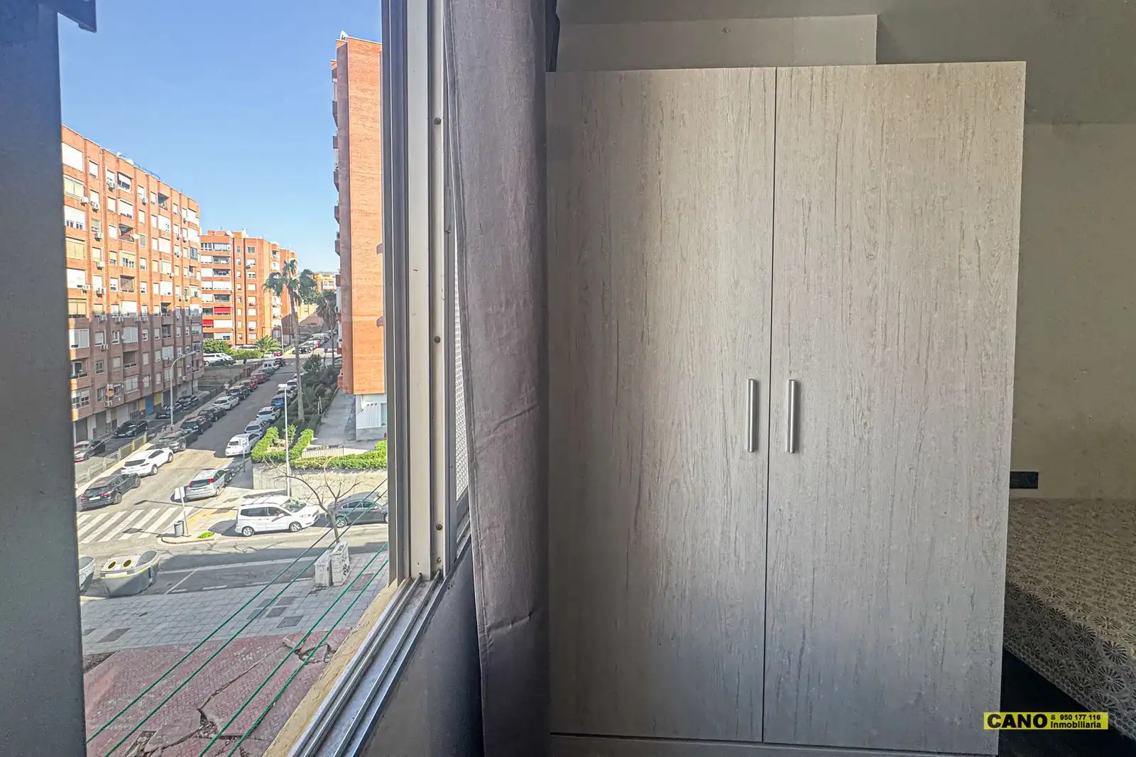 Dormitori de Pis en venda en Almería