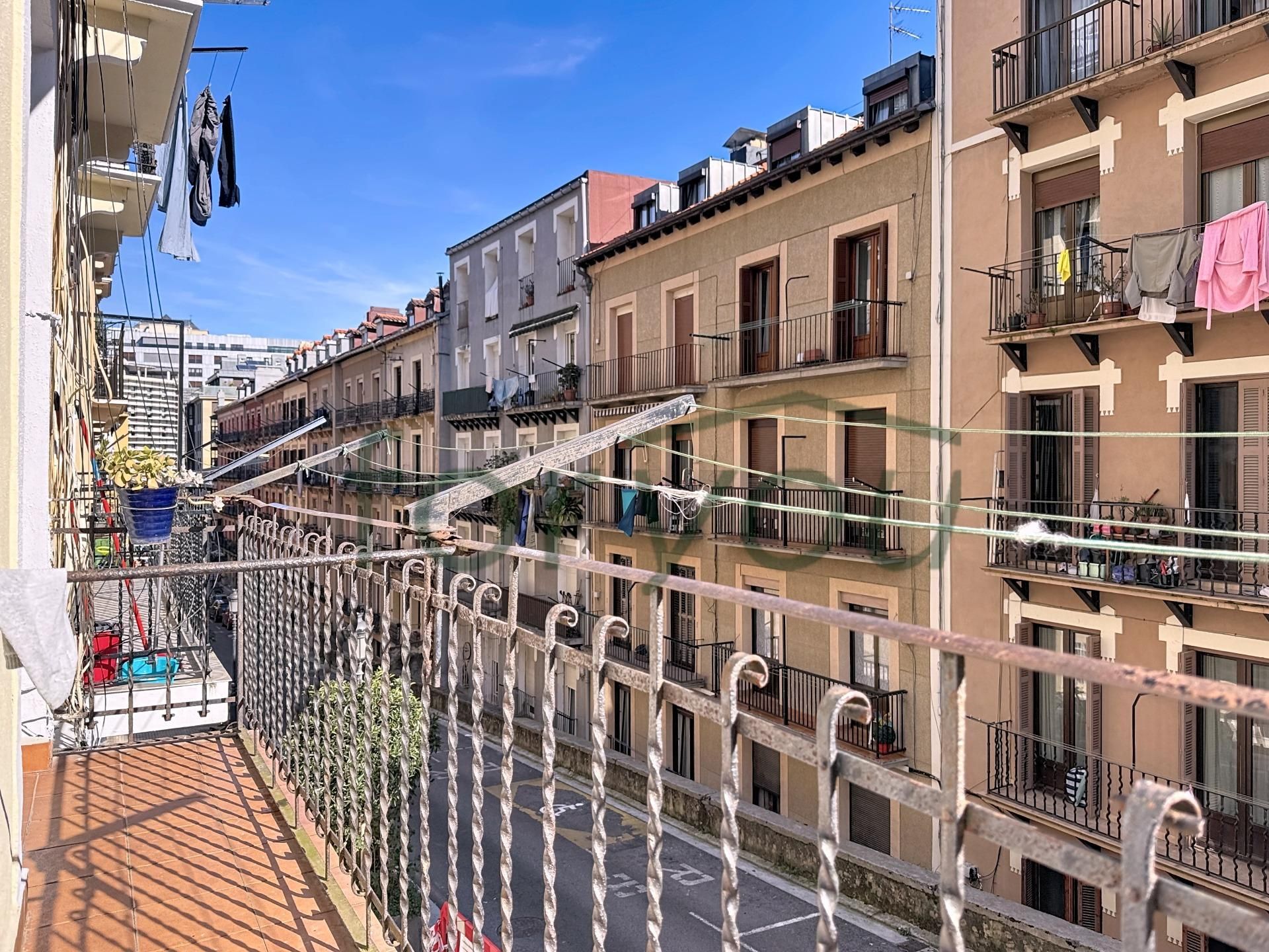 Exterior view of Flat for sale in Donostia - San Sebastián   with Heating and Balcony