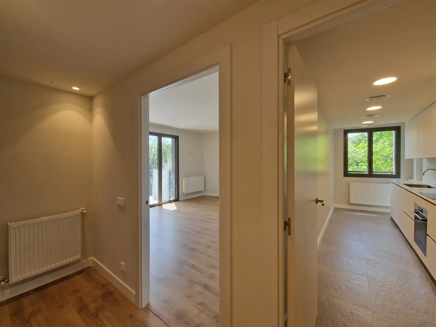 Piso de alquiler en Girona con Aire acondicionado, Calefacción y Trastero