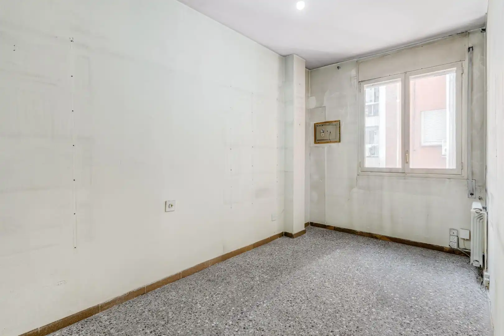Flat for sale in Barcelona  with Air Conditioner, Heating and Terrace