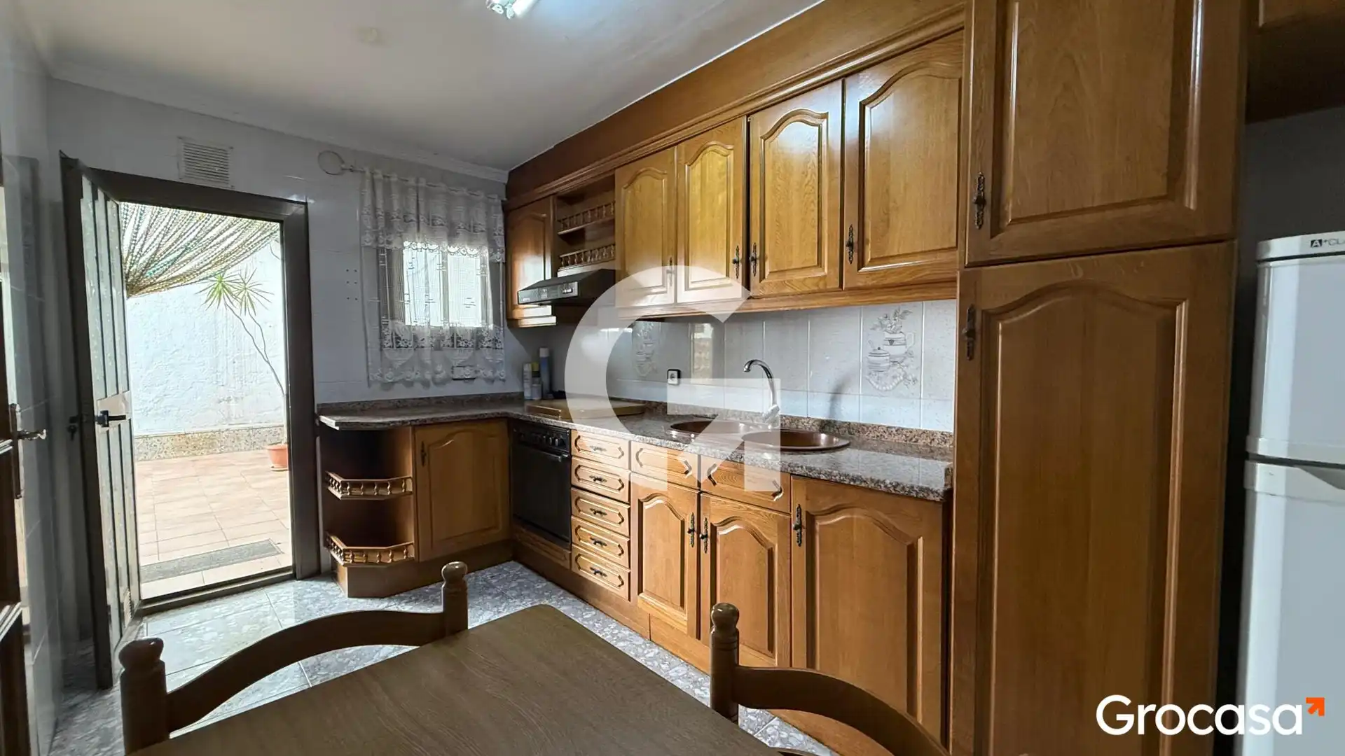 Kitchen of Flat for sale in Mataró  with Air Conditioner, Terrace and Oven