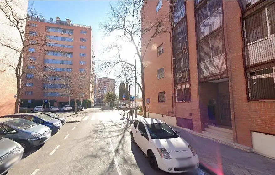 Vista exterior de Piso en venta en Madrid