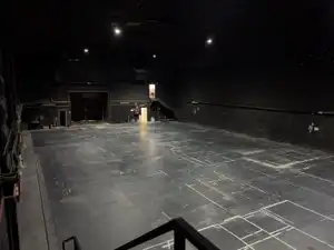 Nave industrial en alquiler en Urbanización Este - Montepríncipe, imagen 3