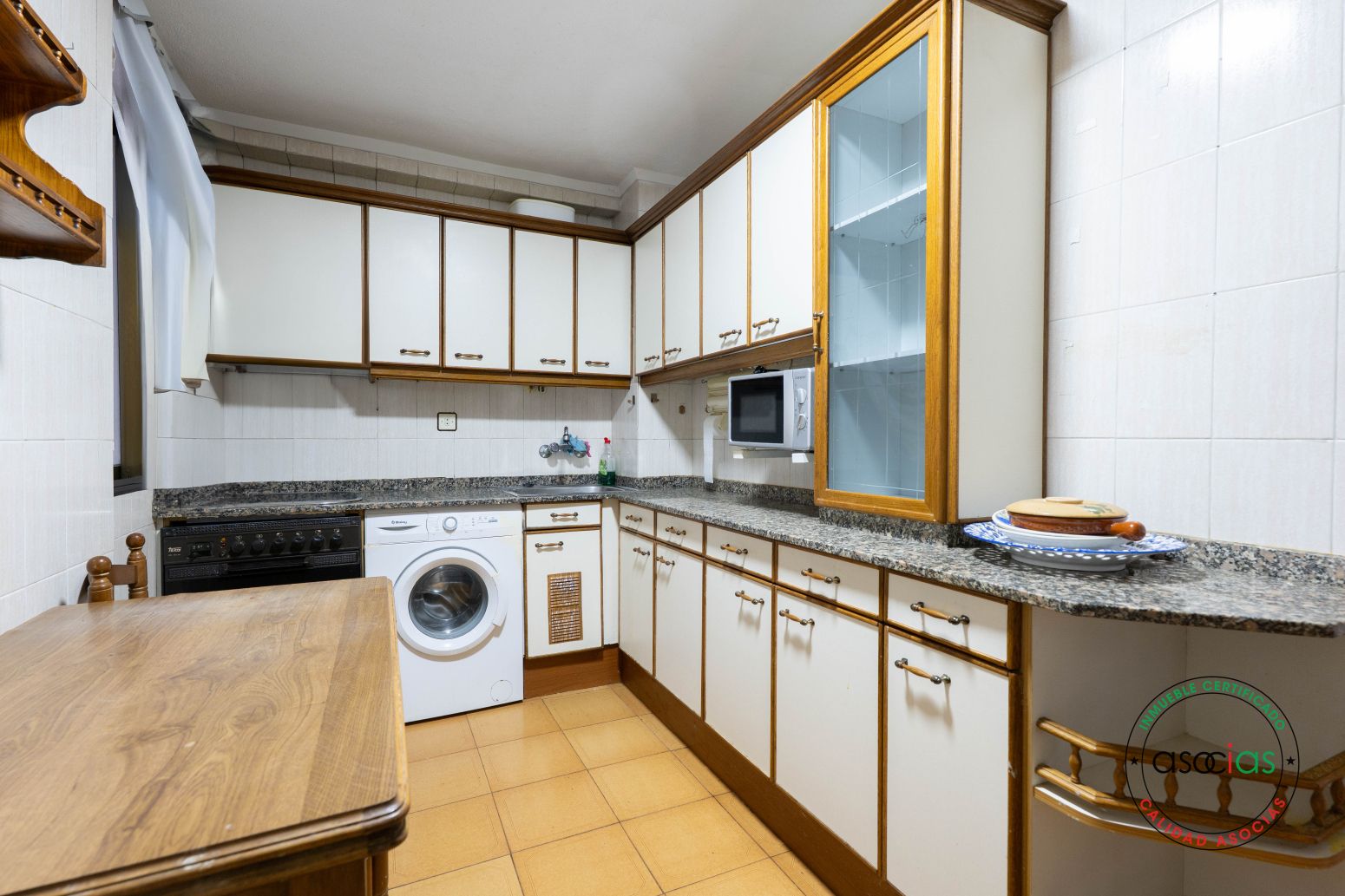 Kitchen of Flat for sale in Gijón   with Parquet flooring