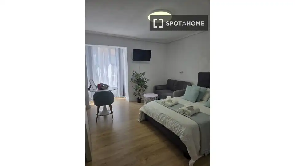 Bedroom of Apartments for share in Santander  with Air Conditioner, Heating and Terrace