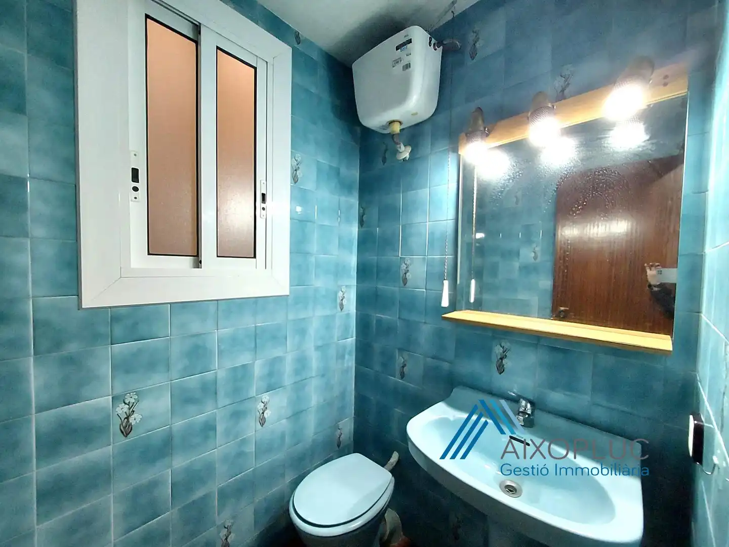 Badezimmer von Wohnung zur Miete in Sant Martí Sarroca