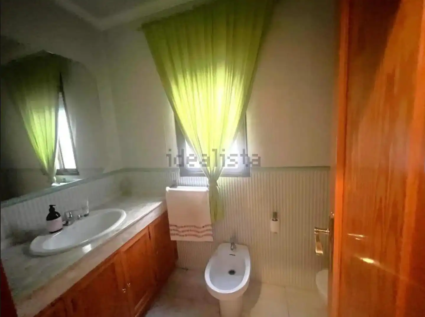 Badezimmer von Dachboden zum Verkauf in Cáceres mit Klimaanlage, Heizung und Terrasse