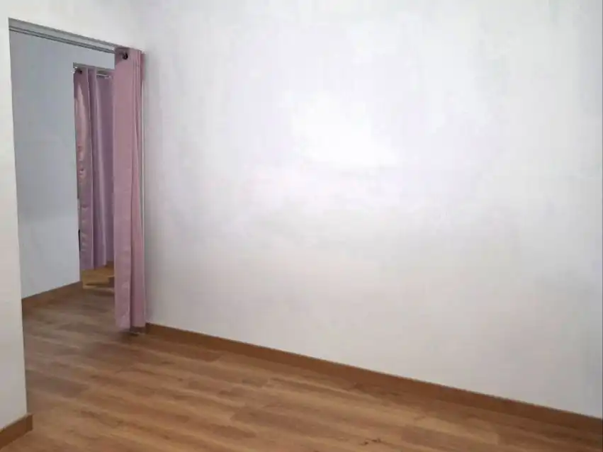 Habitación de Local de alquiler en Ciudad Real con Aire acondicionado y Parquet