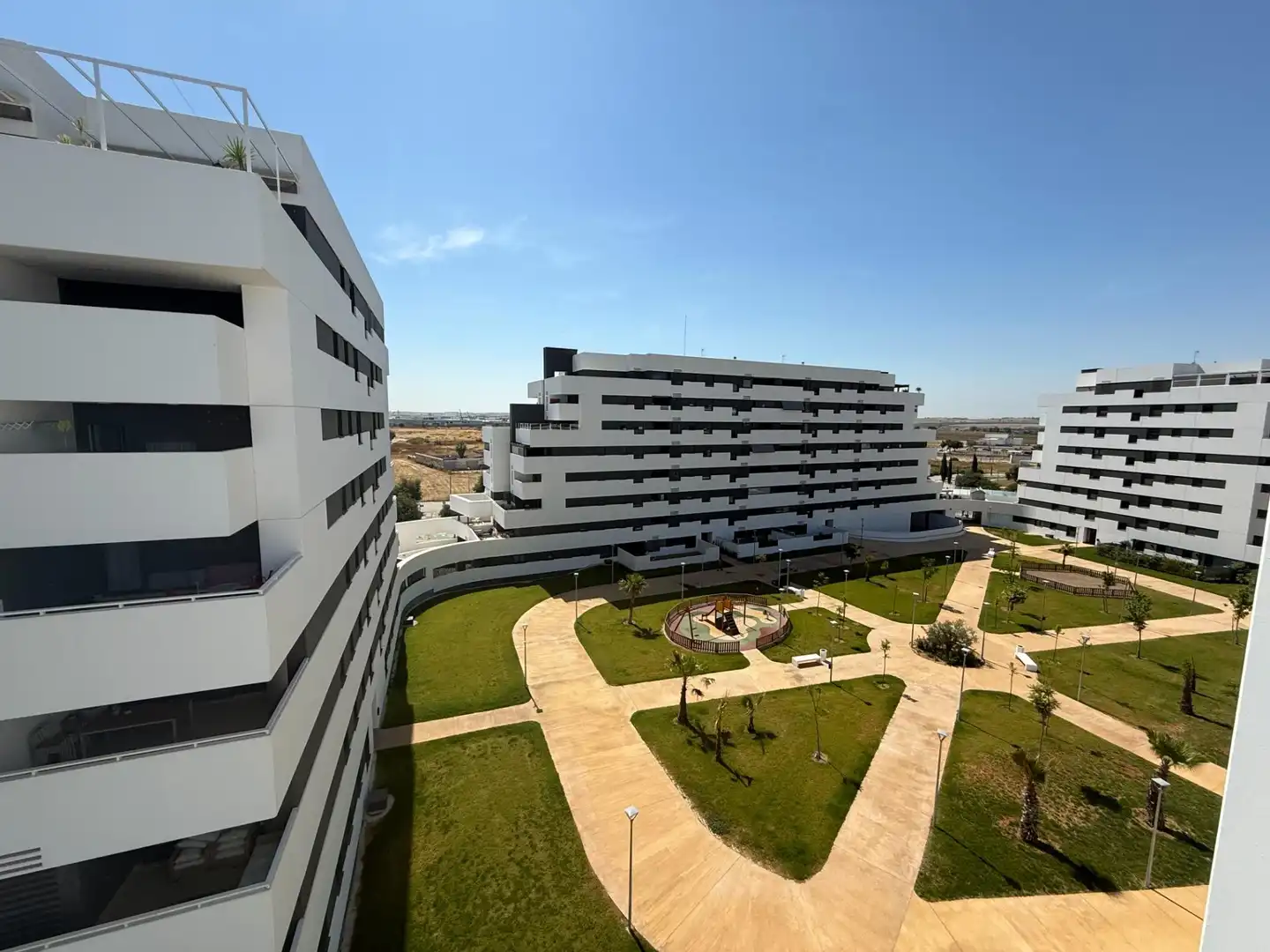 Außenansicht von Wohnung zur Miete in Sevilla mit Klimaanlage