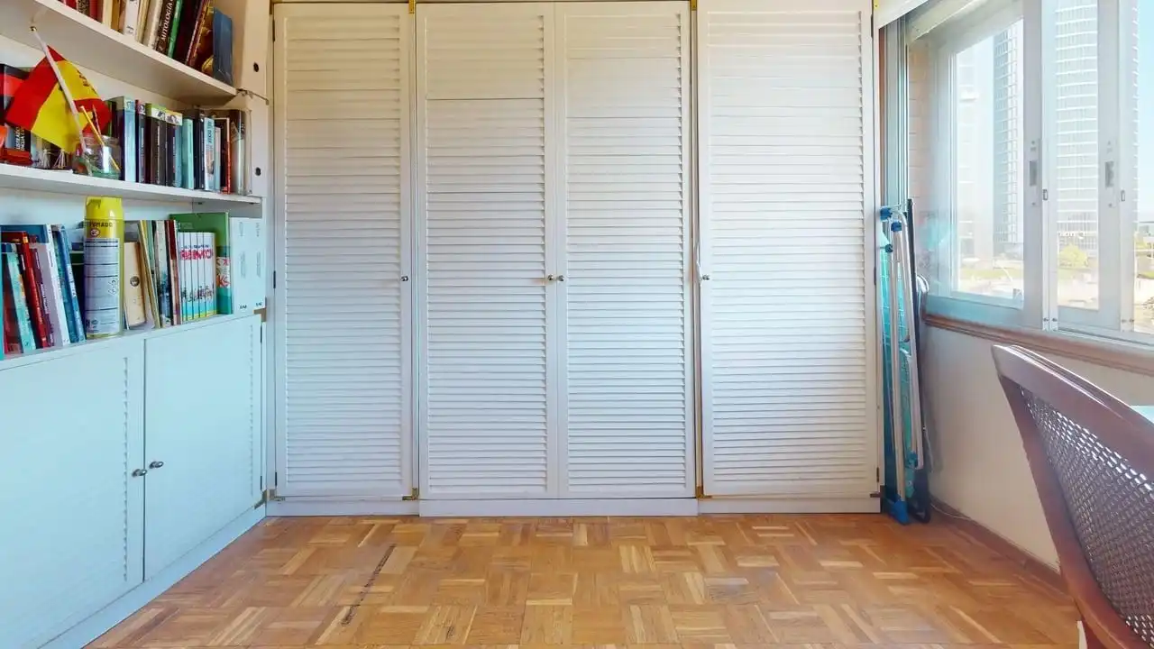 Bedroom of Flat for sale in Madrid  with Air Conditioner and Heating