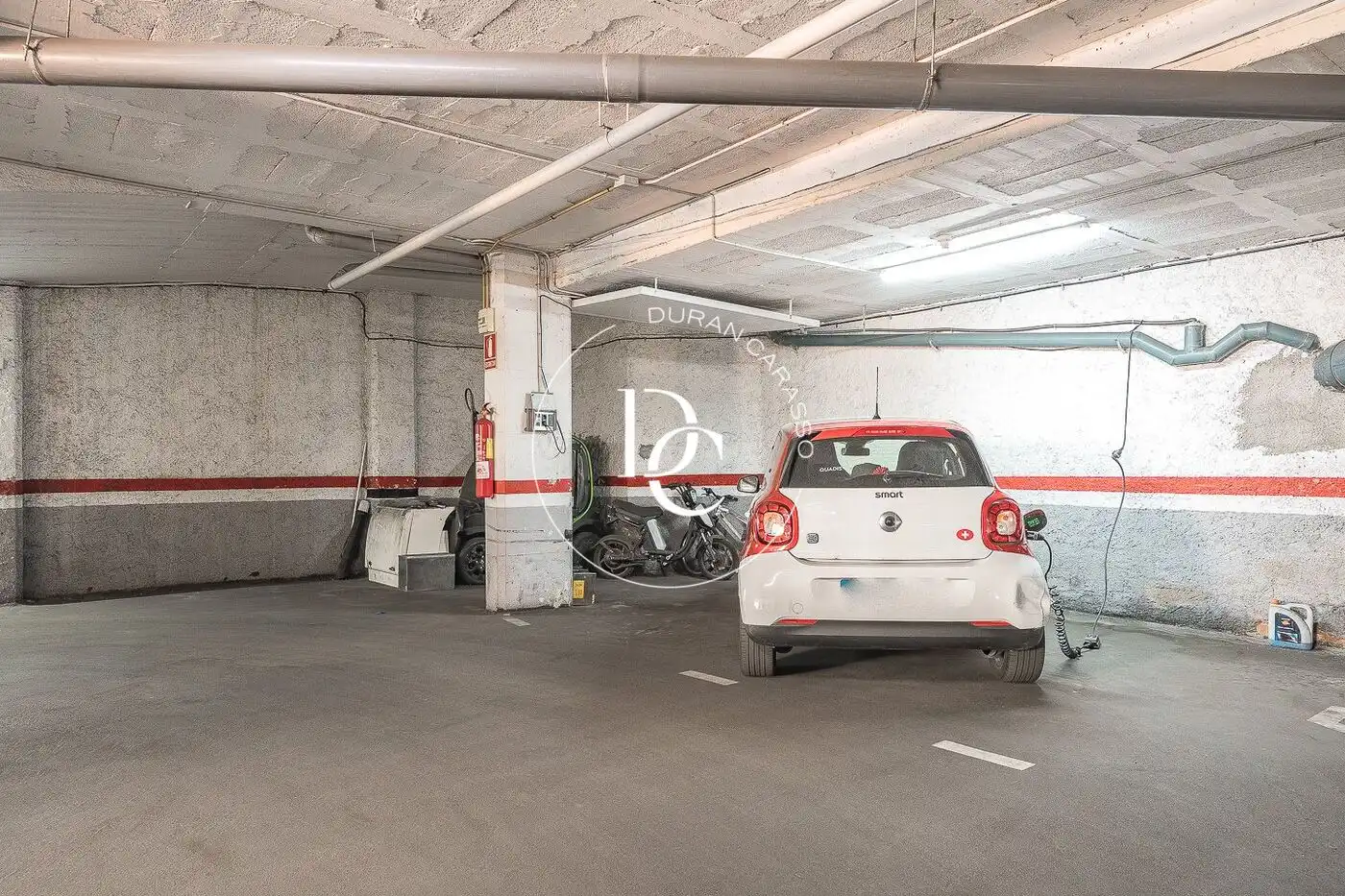 Parking de Piso en venta en Barcelona con Calefacción y Balcón