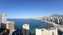 Dormitori de Apartament en venda en Benidorm amb Aire condicionat i Terrassa