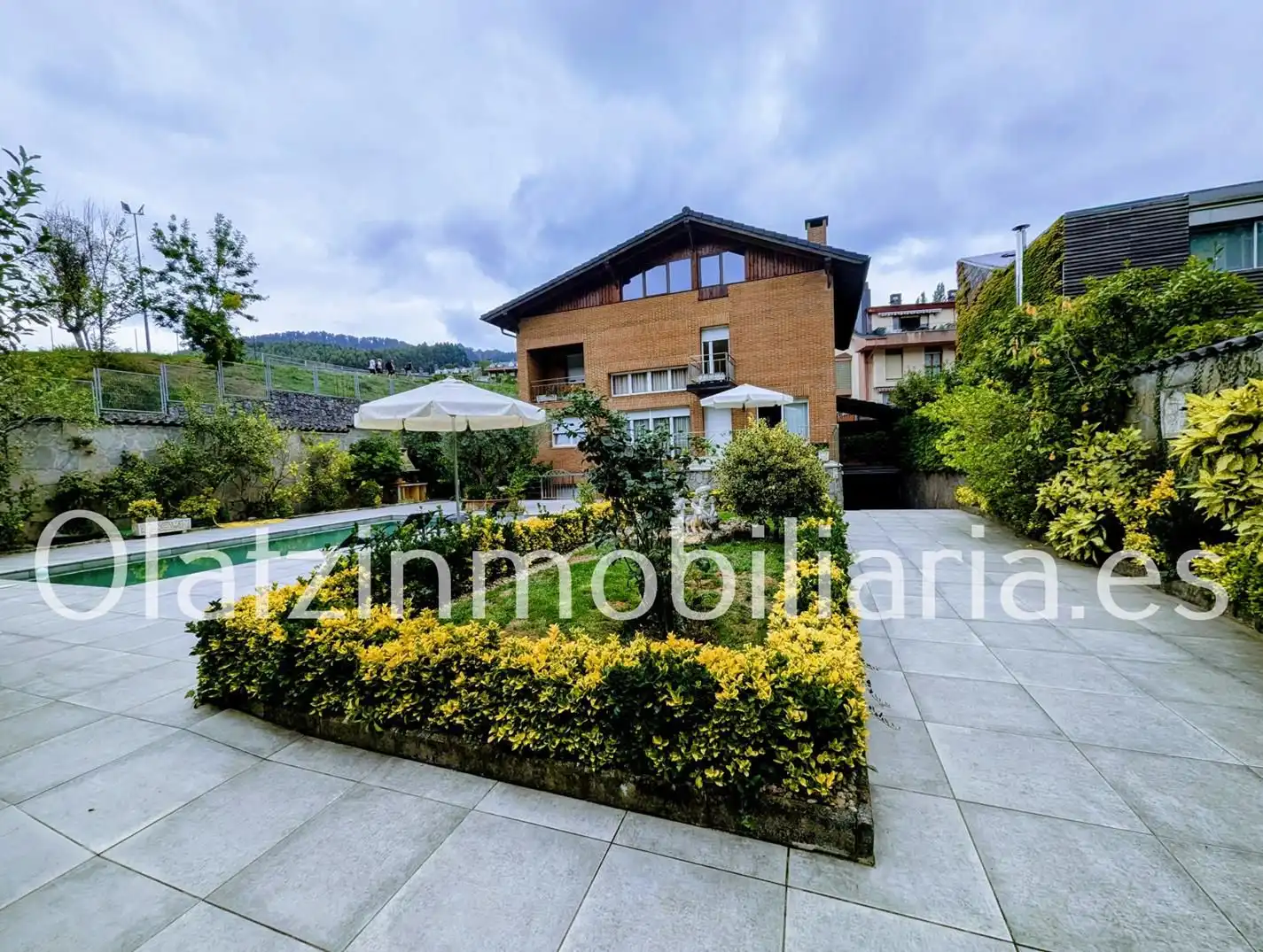 Jardín de Casa o chalet en venta en Laudio / Llodio con Calefacción, Terraza y Trastero