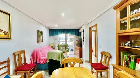 Foto 2 de Apartament en venda a Avenida Habaneras - Curva de Palangre, Torrevieja