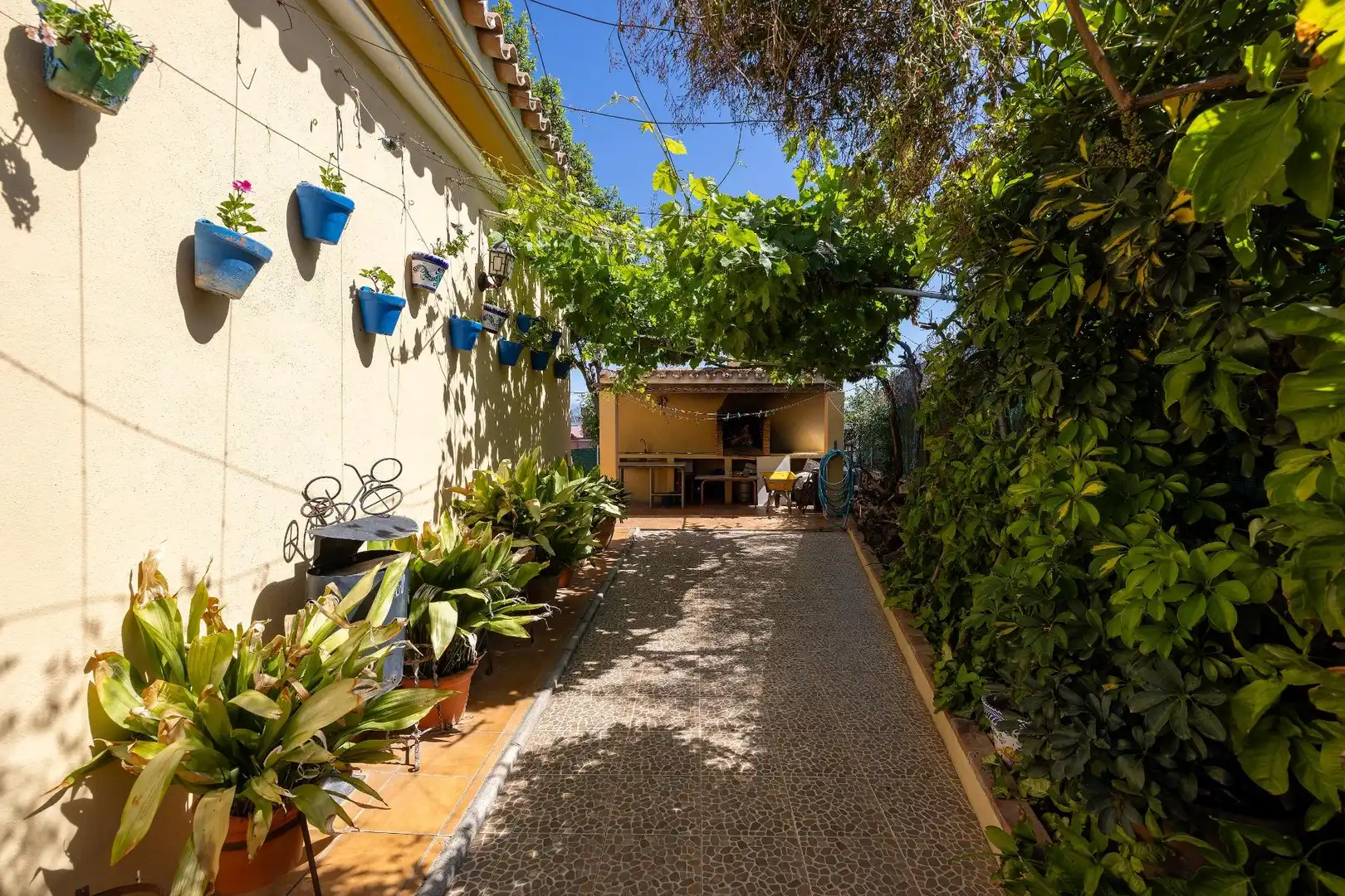 Terrassa de Casa o xalet en venda en Alhaurín de la Torre amb Jardí privat, Terrassa i Piscina