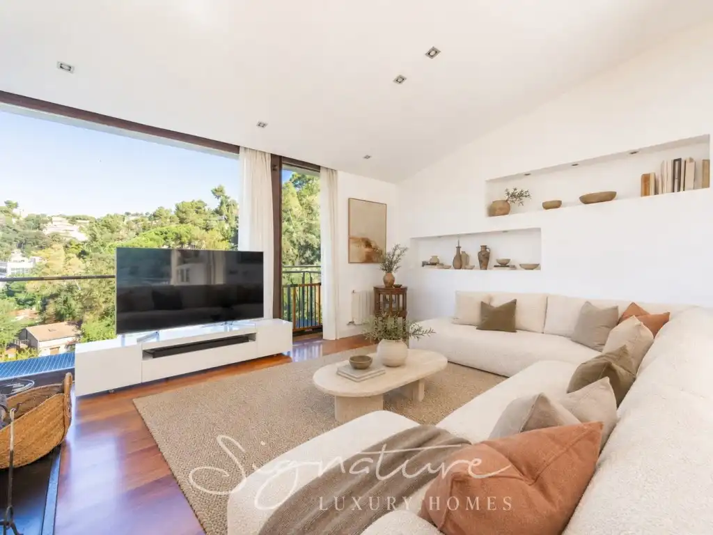 Sala de estar de Casa o chalet en venta en Barcelona con Aire acondicionado