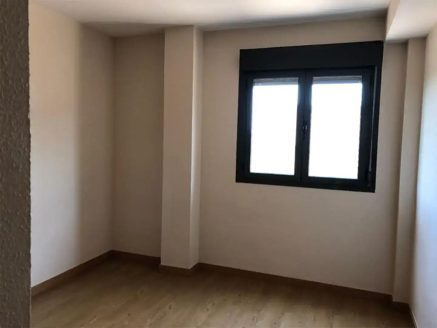 Habitación de Piso en venta en Paterna con Aire acondicionado, Jardín privado y Parquet