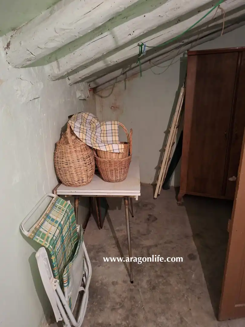 Houses for sale in Maella  with Heating, Furnished and Oven