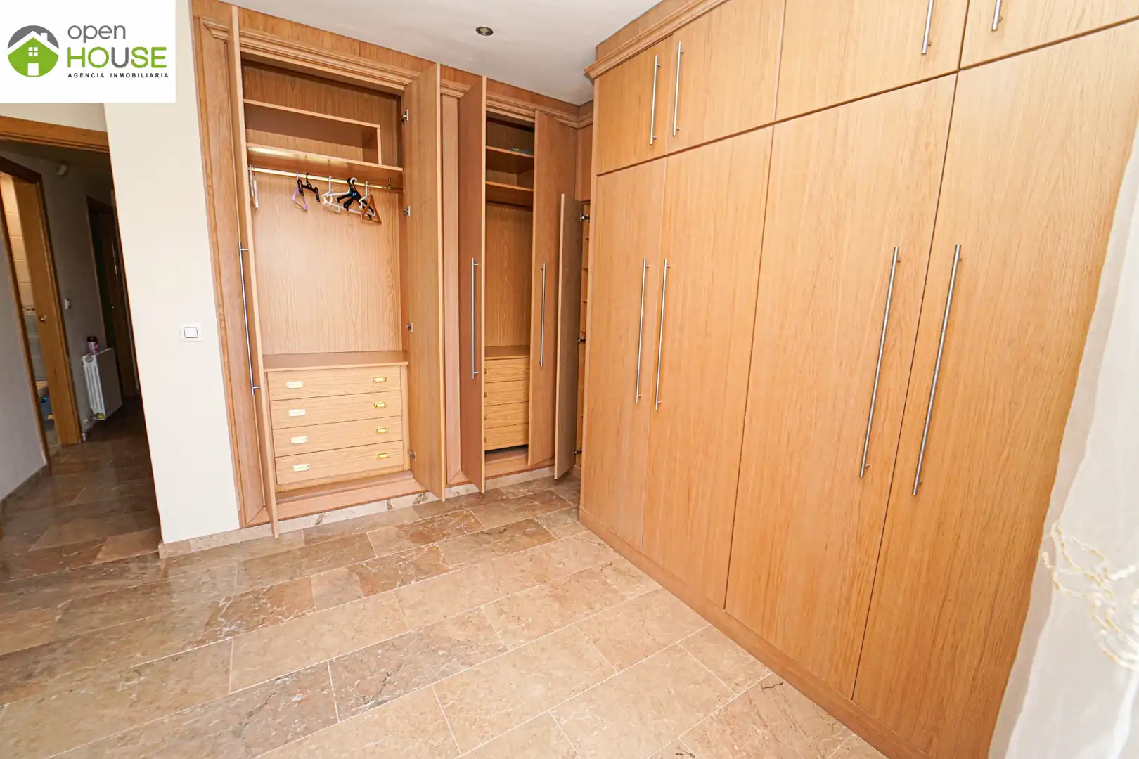 Vivienda con terraza en venta en Vía del Tranvía 13, imagen 18