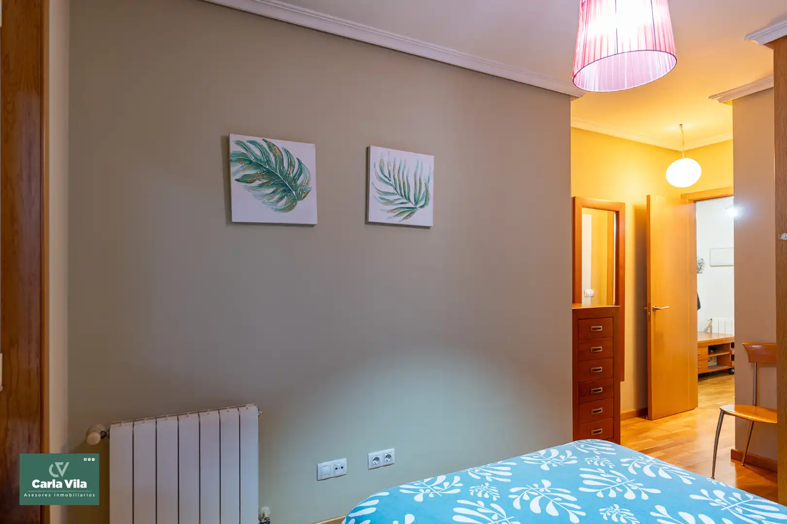 Dormitori de Apartament en venda en Lugo amb Calefacció, Parquet i Moblat