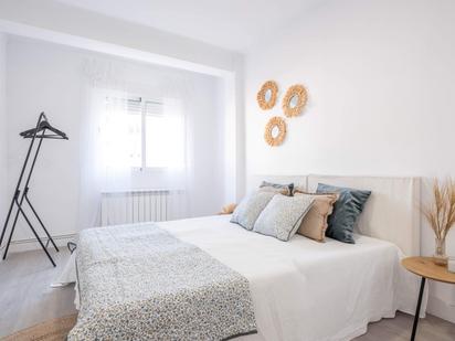 Bedroom of Flat for sale in  Zaragoza Capital