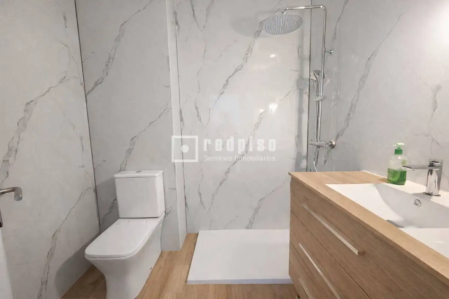 Baño de Piso en venta en Alcalá de Henares con Calefacción