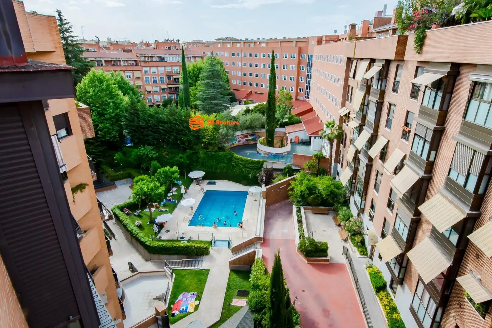 Außenansicht von Dachboden zum Verkauf in Madrid mit Heizung, Möbliert und Gemeinschaftspool
