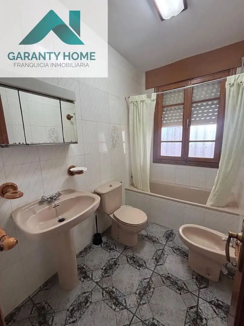 Baño de Casa o chalet en venta en Rute con Jardín privado, Piscina y Amueblado