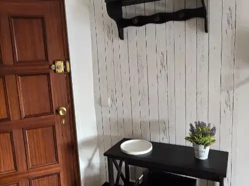 Study for rent in Valverde de la Virgen  with Air Conditioner, Heating and Parquet flooring