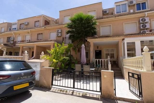 Casa-chalet en Venta en Playa Flamenca