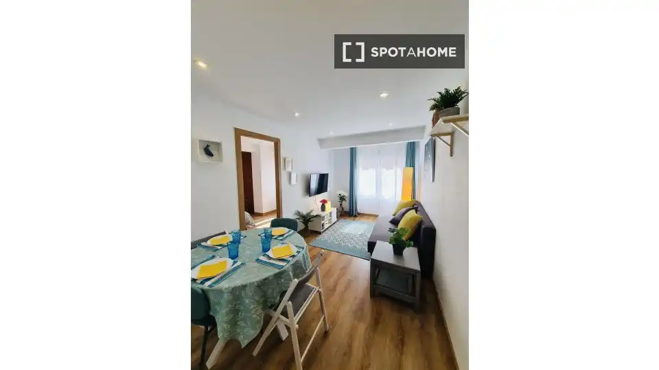 Exterior view of Flat for share in Santander  with Air Conditioner, Heating and Terrace