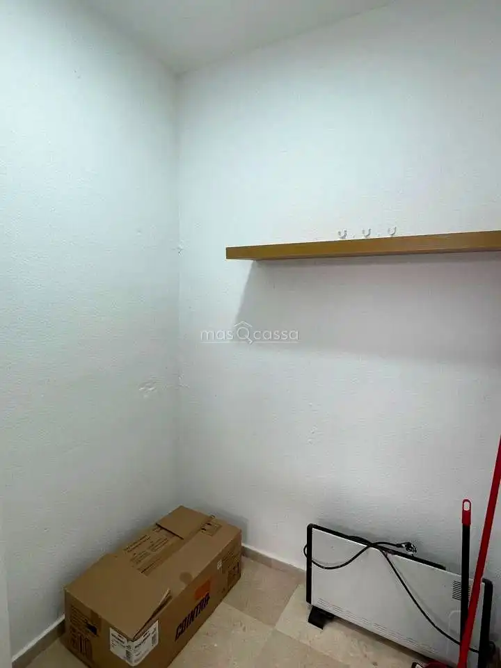 Flat for rent in La Línea de la Concepción  with Furnished