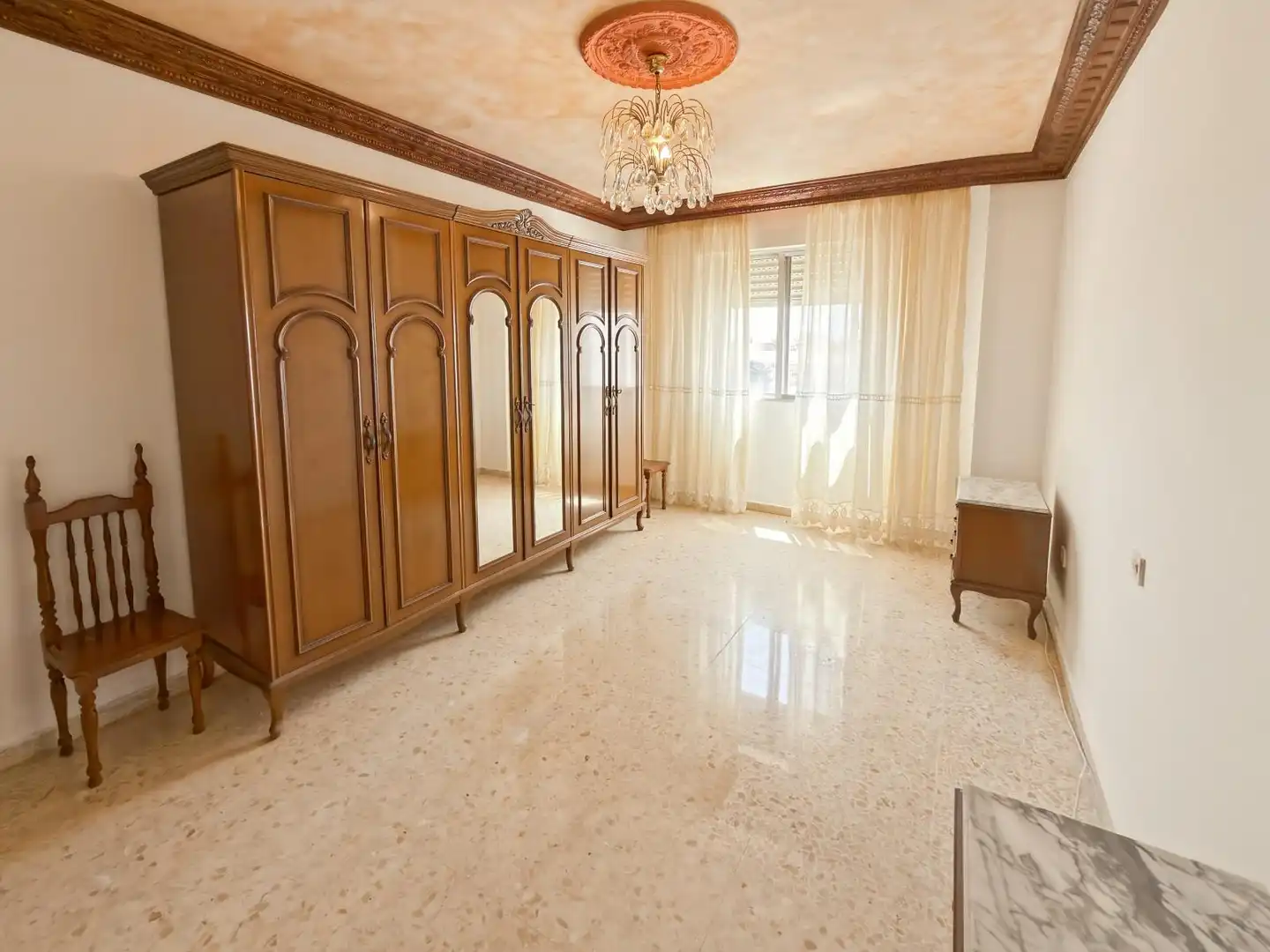Habitación de Piso en venta en Benalmádena con Terraza y Piscina comunitaria