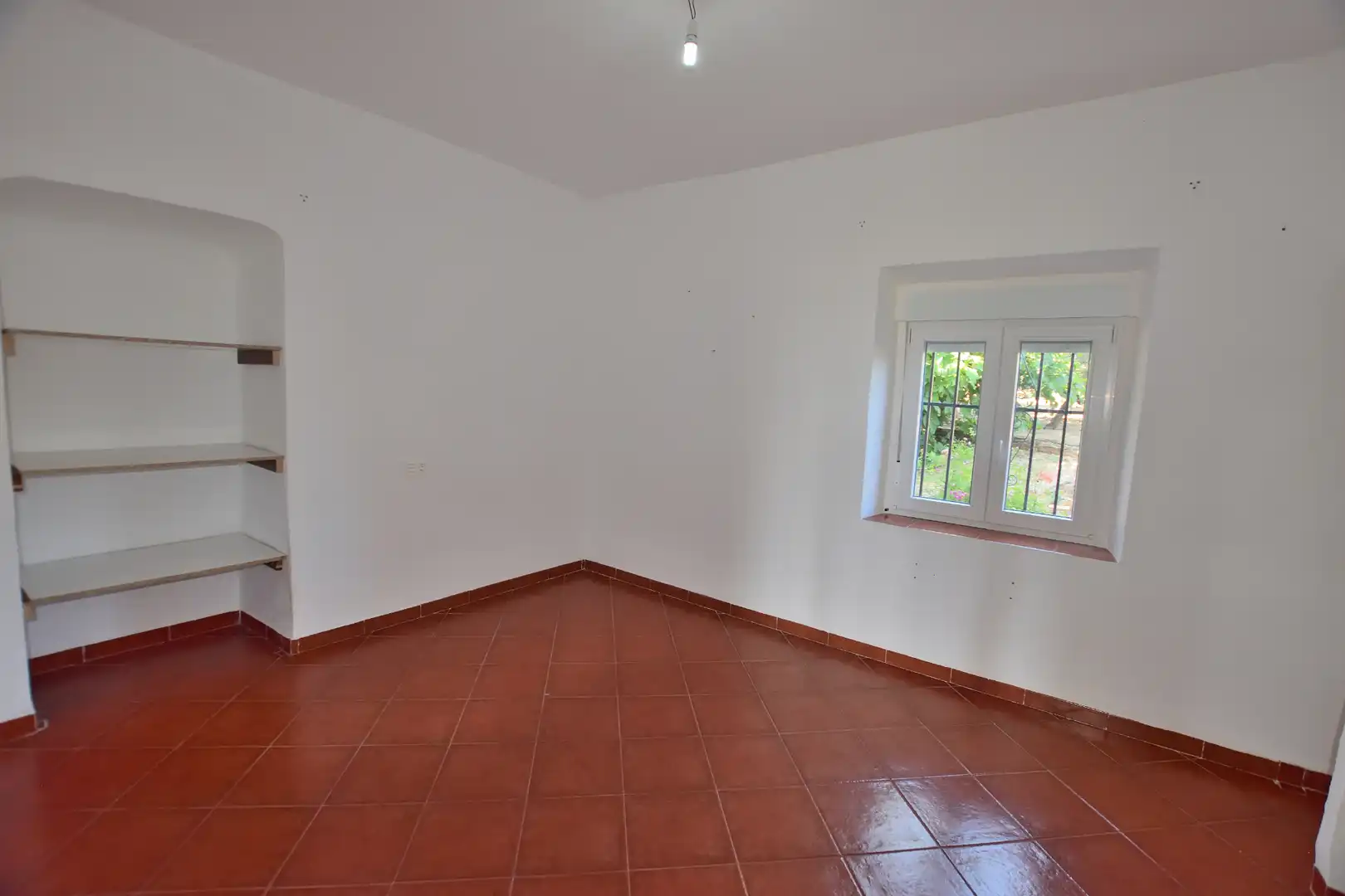 Sala de estar de Finca rústica en venta en Setenil de las Bodegas con Jardín privado, Terraza y Trastero