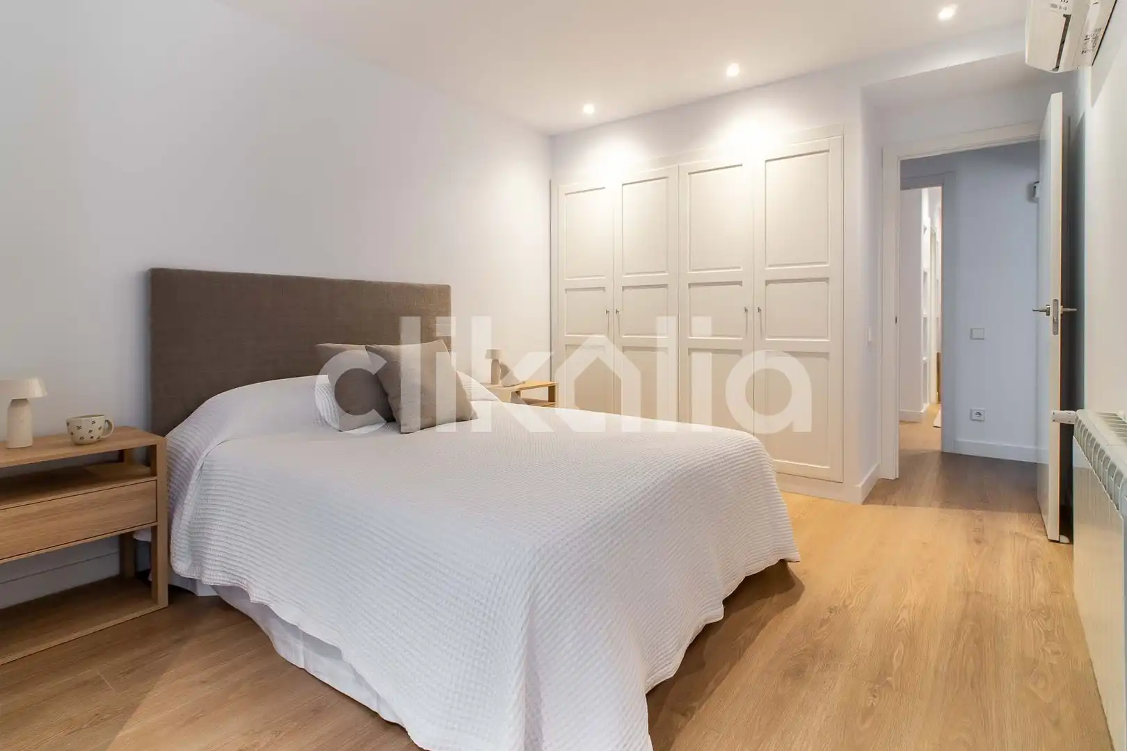 Bedroom of Flat for sale in Madrid  with Air Conditioner, Heating and Private garden
