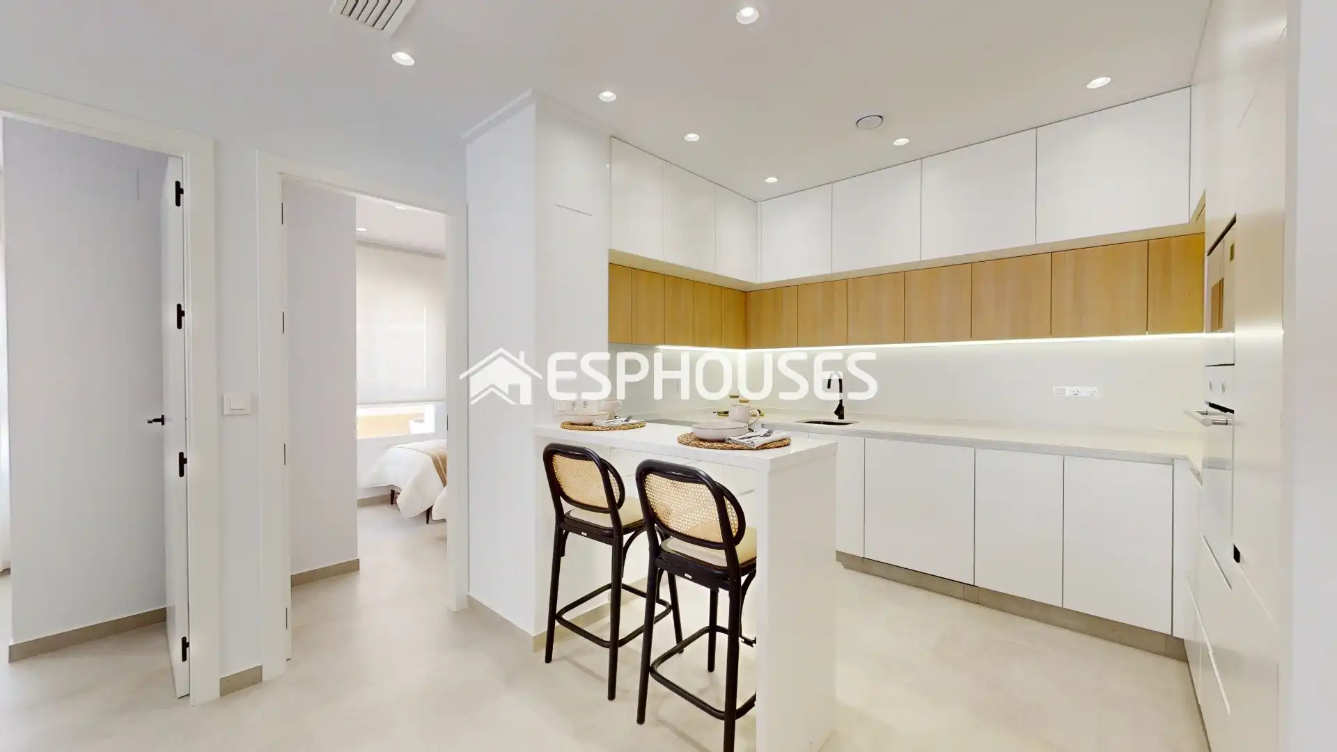 Bajo con terraza en venta en El Raso, imagen 5