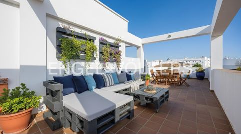 Ático con Espectacular Terraza en el Corazón de Conil