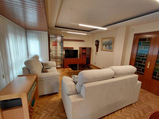 Piso en Alquiler en Casco Histórico