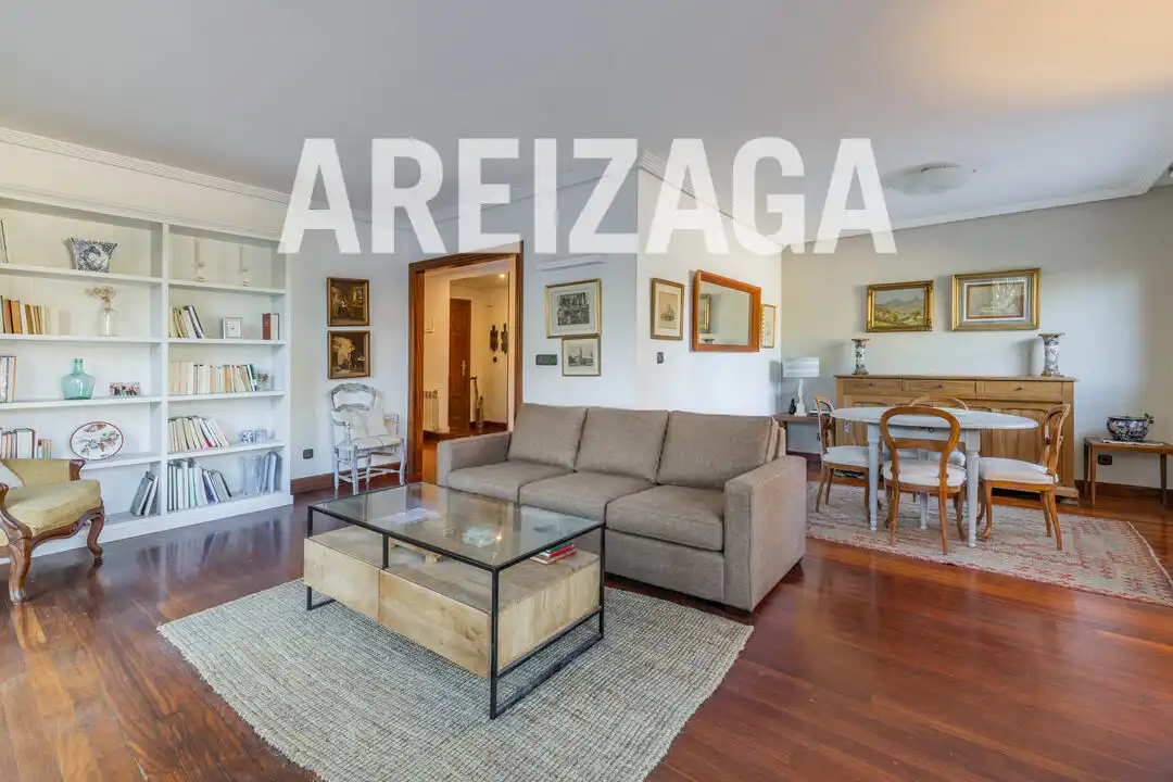 Living room of Flat for sale in Donostia - San Sebastián   with Heating, Private garden and Terrace