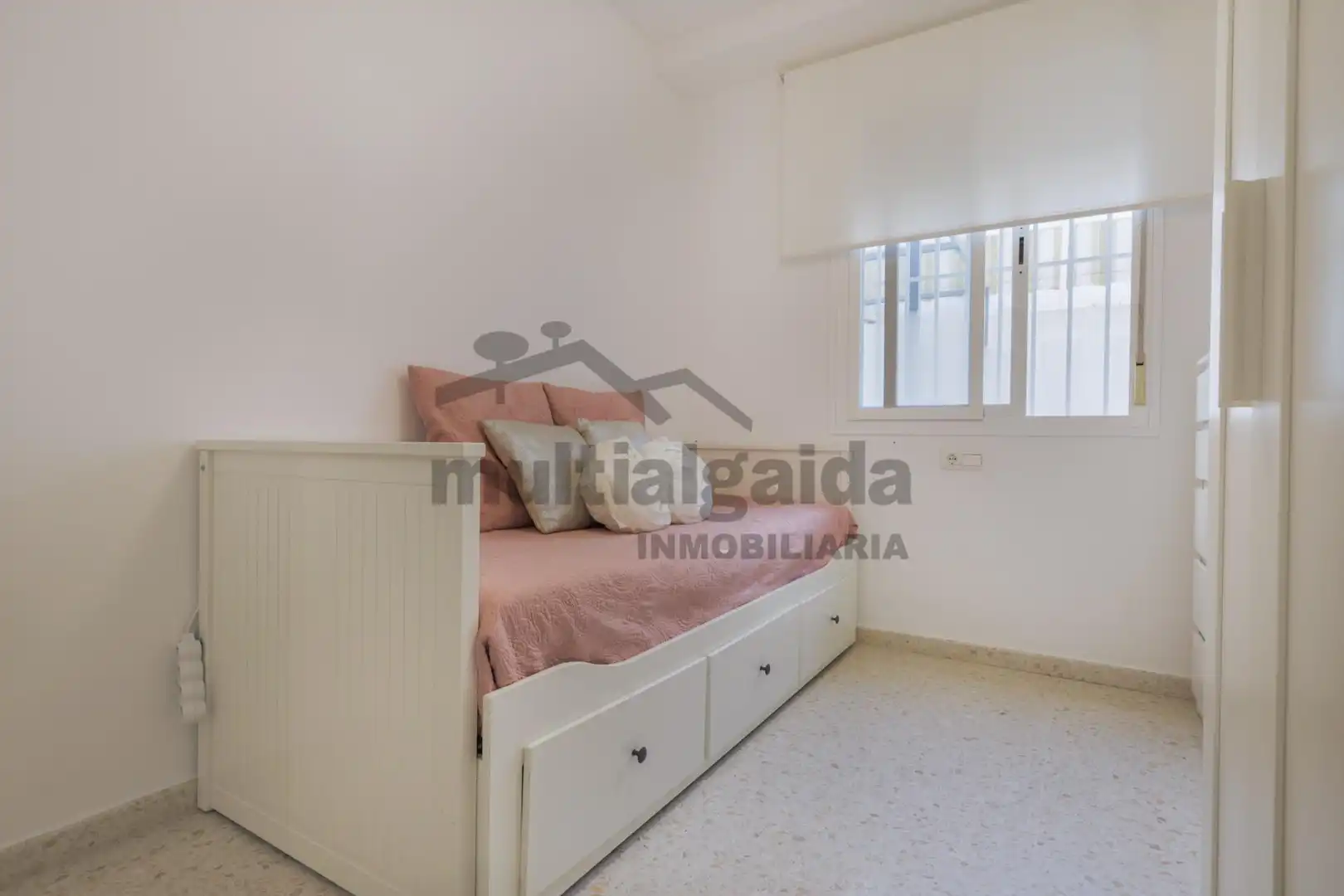 Bedroom of Flat for sale in Sanlúcar de Barrameda  with Air Conditioner, Storage room and Balcony