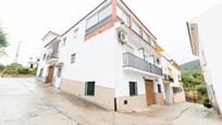 Vista exterior de Casa o xalet en venda en Tolox amb Aire condicionat, Terrassa i Balcó