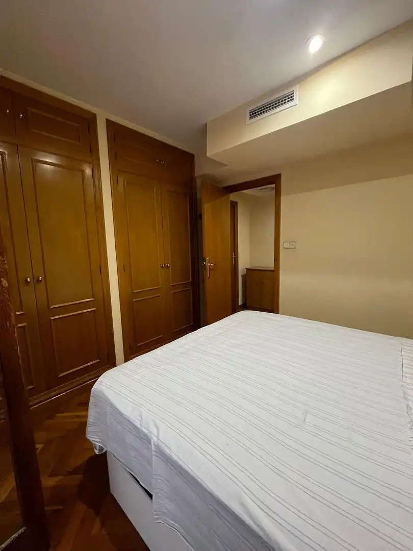 Schlafzimmer von Wohnung zur Miete in Castellón de la Plana / Castelló de la Plana mit Klimaanlage, Parkett und Möbliert