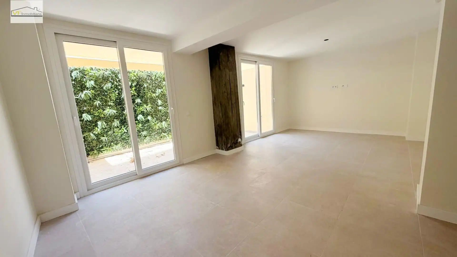 Sala d'estar de Dúplex en venda en Málaga