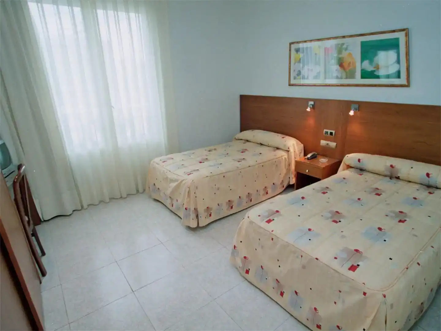 Habitación de Piso para compartir en Tortosa con Aire acondicionado, Trastero y Amueblado