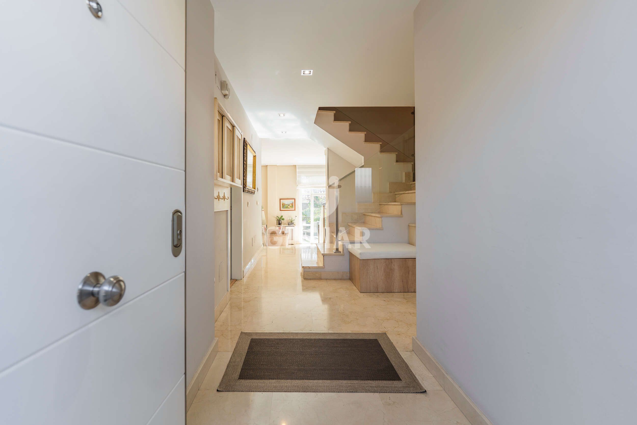 Casa adosada en venta en  Madrid Capital con Calefacción y Jardín privado