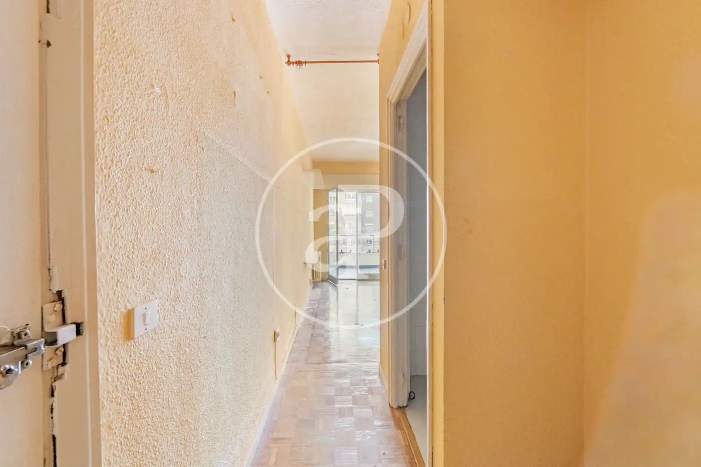 Piso en venta en Madrid con Calefacción, Terraza y Balcón
